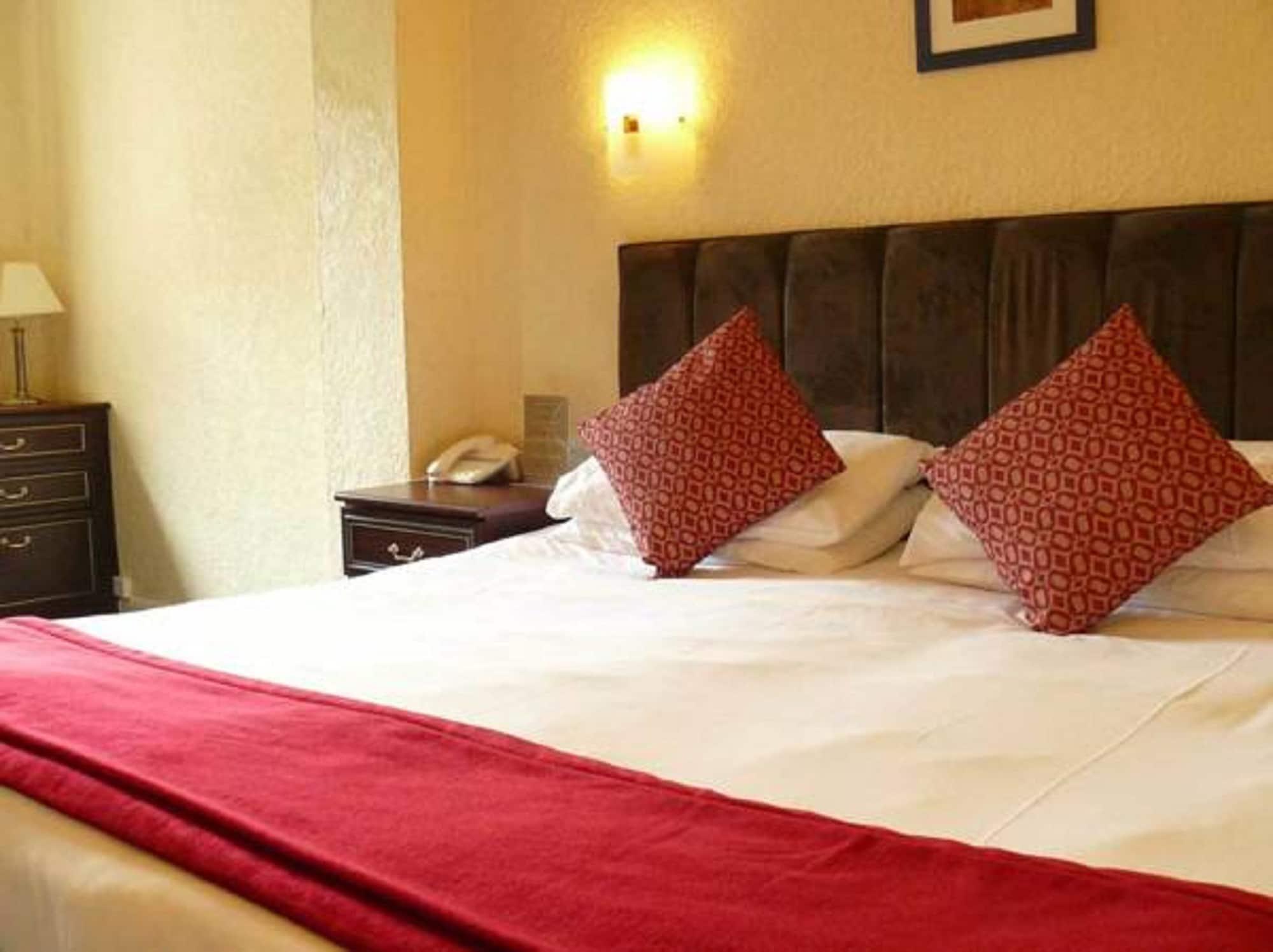 Springfield Hotel & Health Club Halkyn Экстерьер фото
