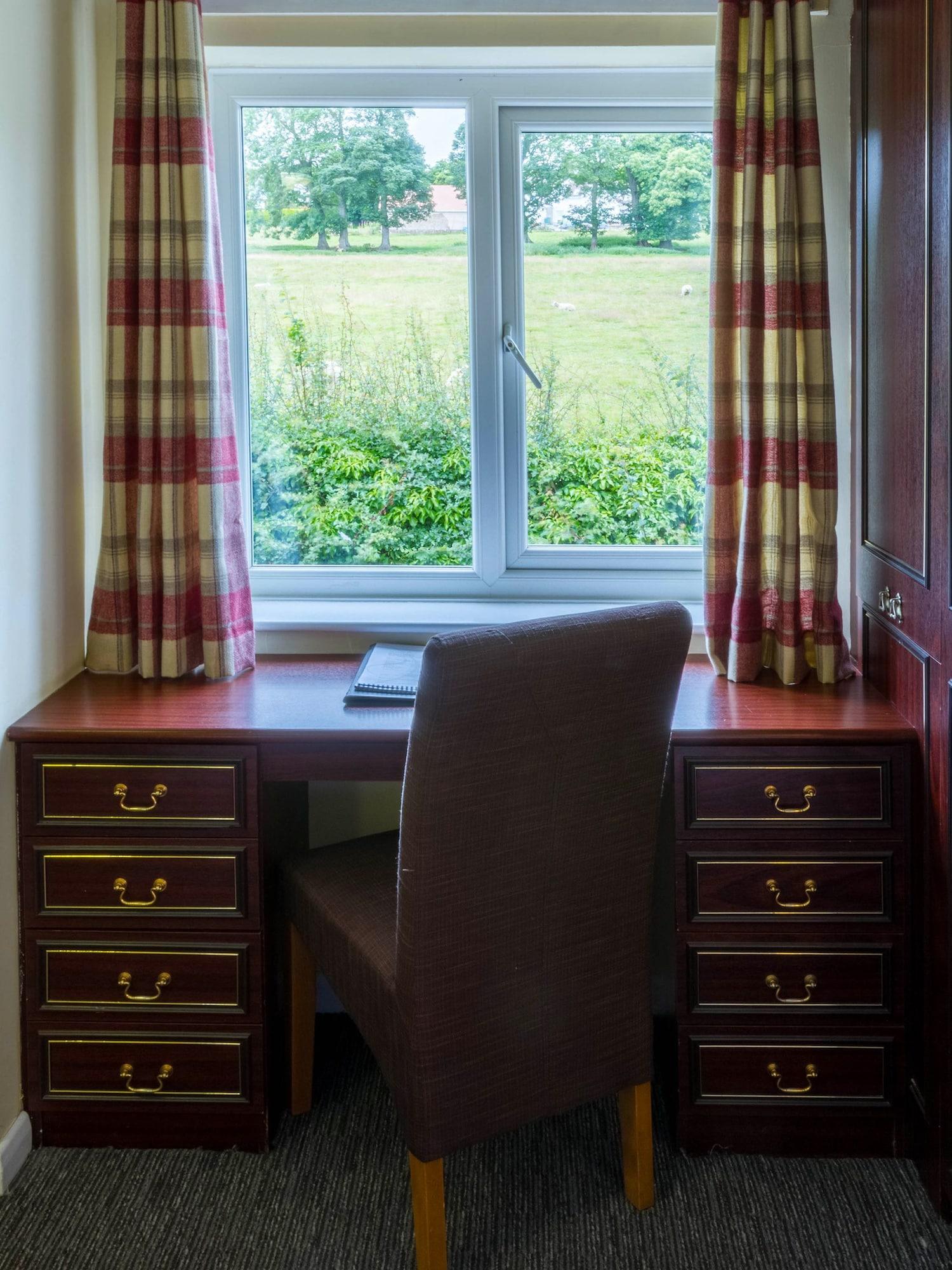 Springfield Hotel & Health Club Halkyn Экстерьер фото